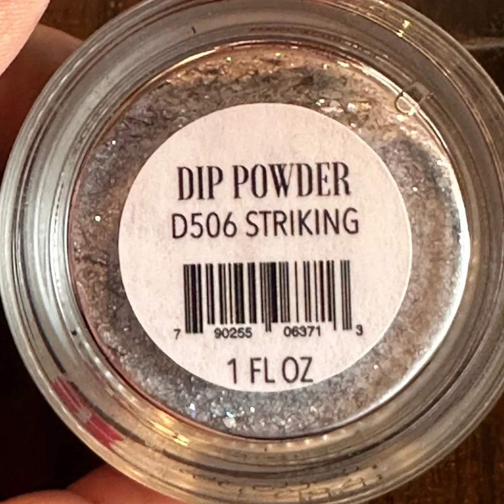 Revel Nail Striking DIP POWDER 1 oz - Picture 2 of 4